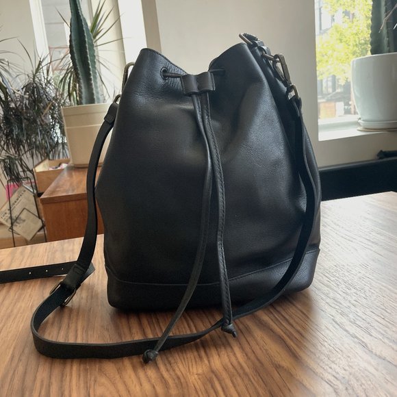 Madewell Handbags - Madewell - Lafayette Black Leather Two-Way Bucket Bag - Minimal Wear